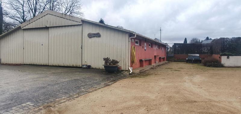 Maison - 320 m² - 10 pièces