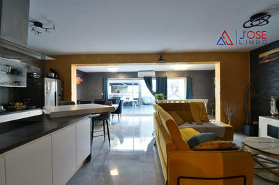 Maison - 125 m² - 5 pièces