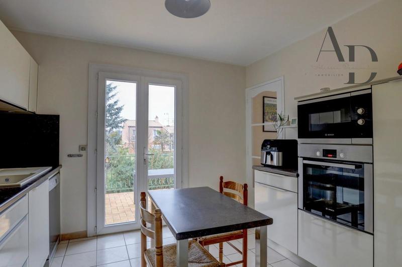 Maison - 111 m² - 5 pièces