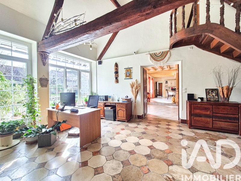 Maison - 240 m² - 7 pièces