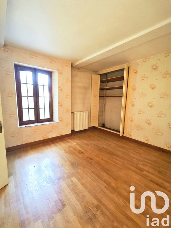 Maison - 210 m² - 7 pièces