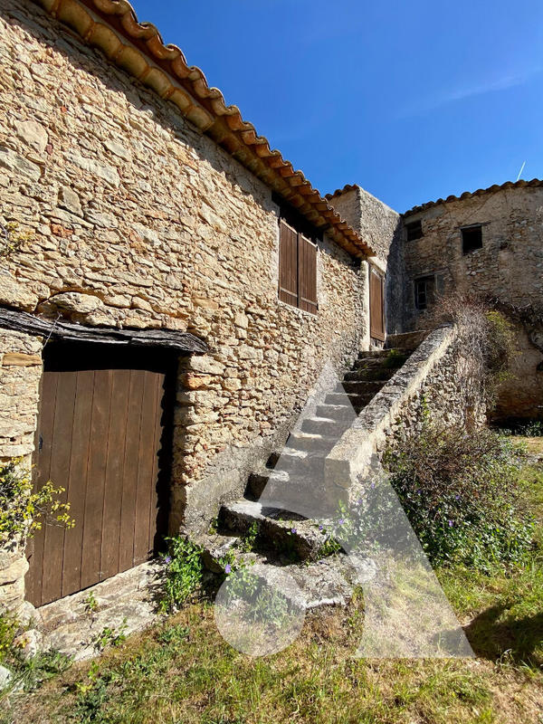 Maison - 490 m² - 19 pièces