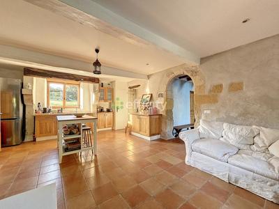 Maison - 252 m² - 11 pièces