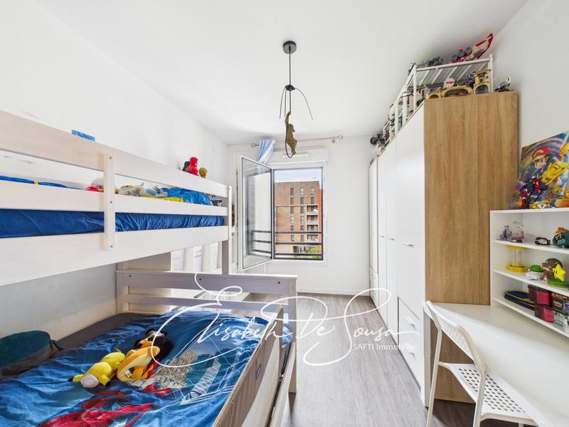 Appartement - 76 m² - 4 pièces