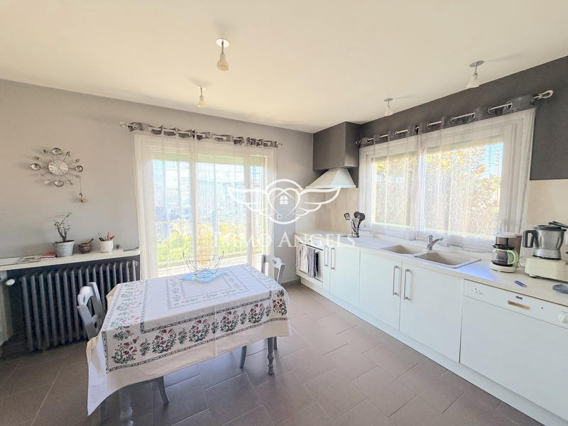 Maison traditionnelle - 132 m² - 6 pièces