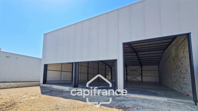 Local commercial - 400 m² - 1 pièce