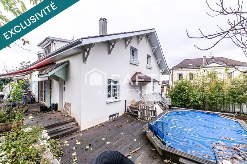 Maison - 260 m² - 7 pièces