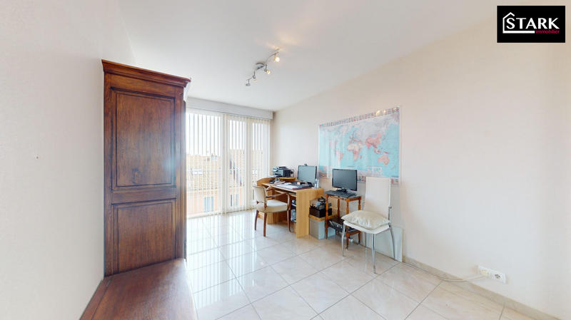 Appartement - 120 m² - 5 pièces