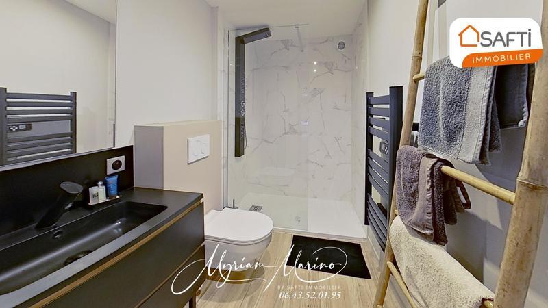 Villa - 180 m² - 8 pièces