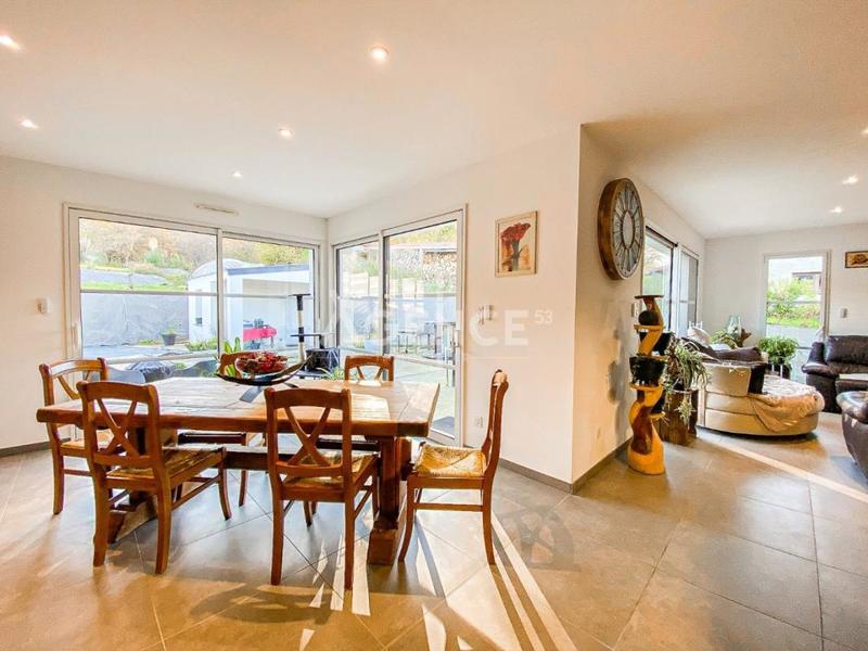 Maison - 165 m² - 6 pièces