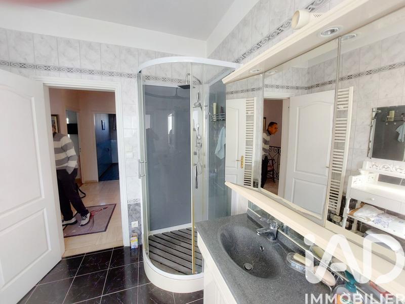 Maison - 167 m² - 7 pièces