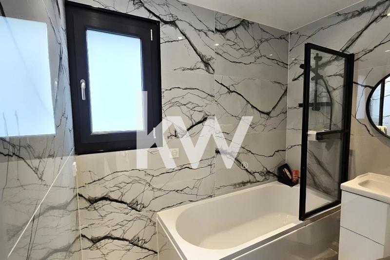 Maison d'architecte - 446 m² - 9 pièces