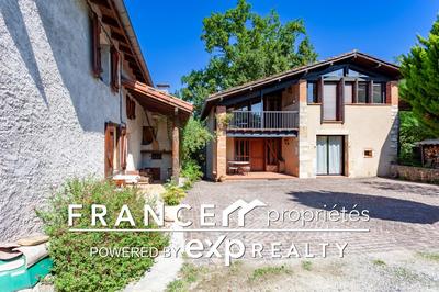 Maison - 223 m² - 7 pièces