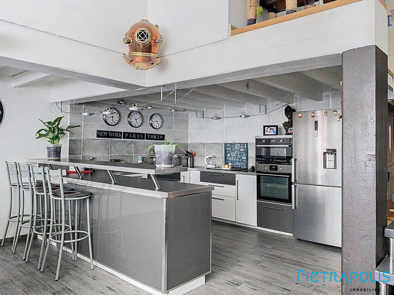 Appartement - 122 m² - 4 pièces