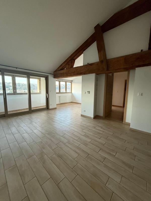 Appartement - 92 m² - 3 pièces