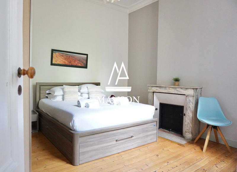 Appartement - 194 m² - 6 pièces