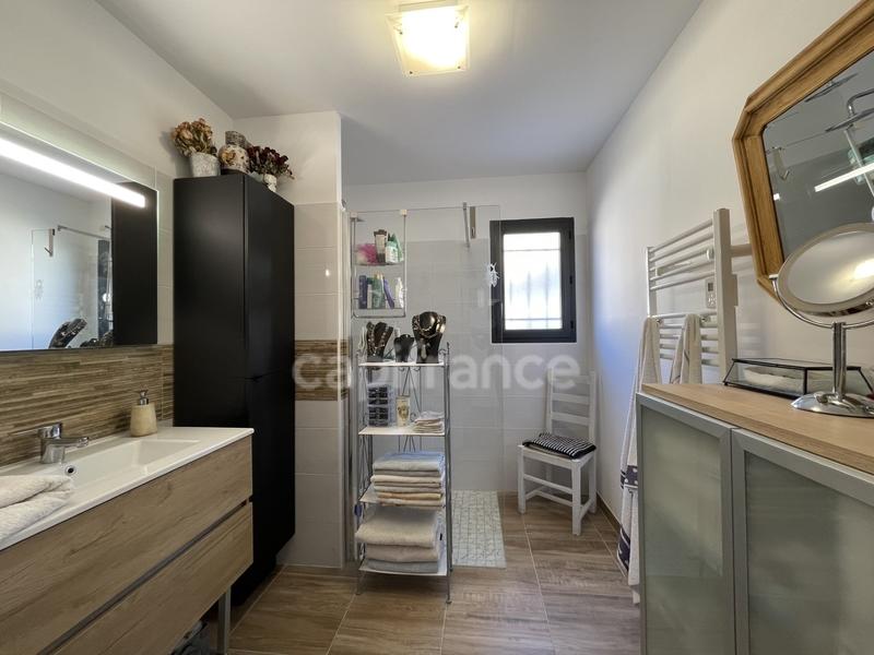 Maison - 165 m² - 6 pièces