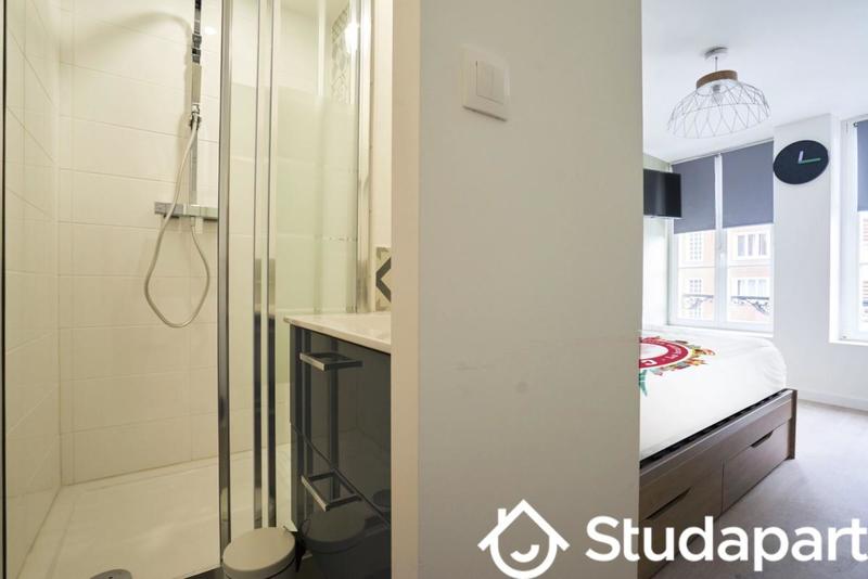 Chambre - 11 m² - 1 pièce