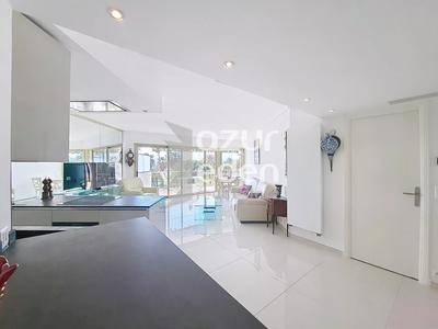 Appartement - 92 m² - 4 pièces