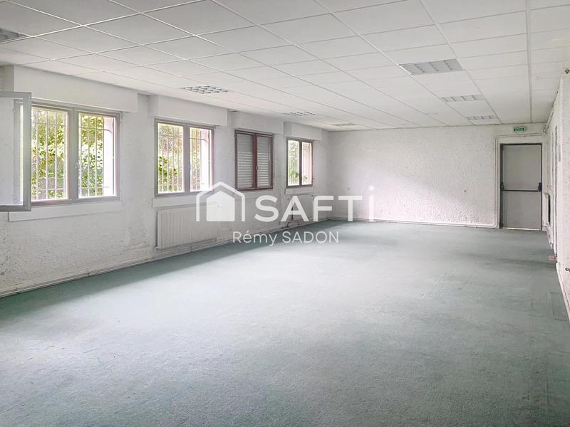 Local commercial - 331 m² - 8 pièces