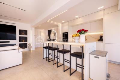 Appartement - 83 m² - 3 pièces