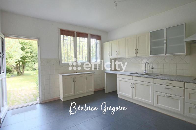 Maison - 165 m² - 5 pièces