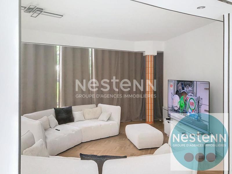 Loft - 366 m² - 6 pièces