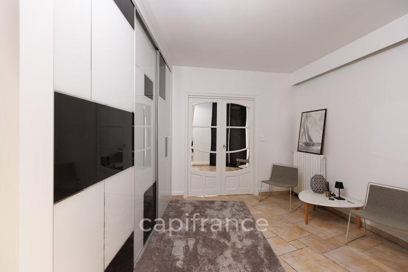 Appartement bourgeois - 124 m² - 5 pièces
