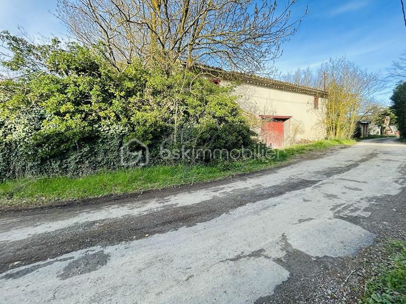 Grange - 140 m² - 1 pièce