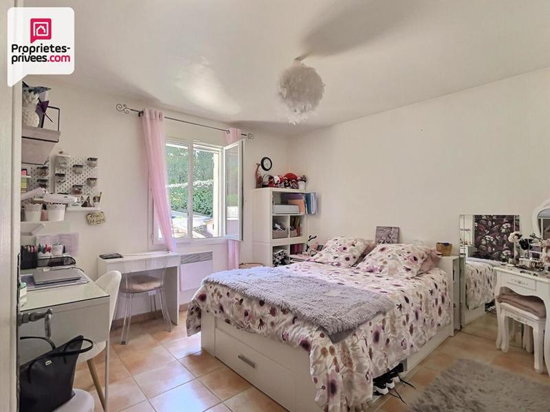 Maison - 99 m² - 4 pièces