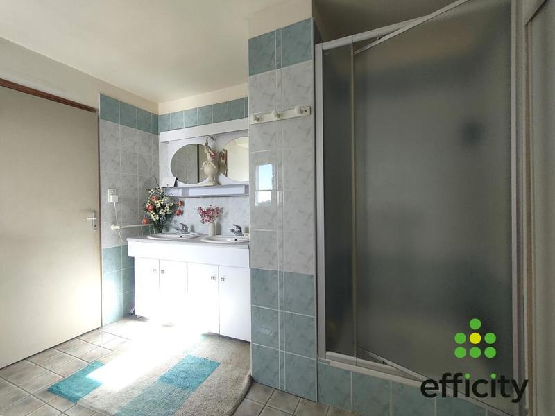 Pavillon - 160 m² - 9 pièces