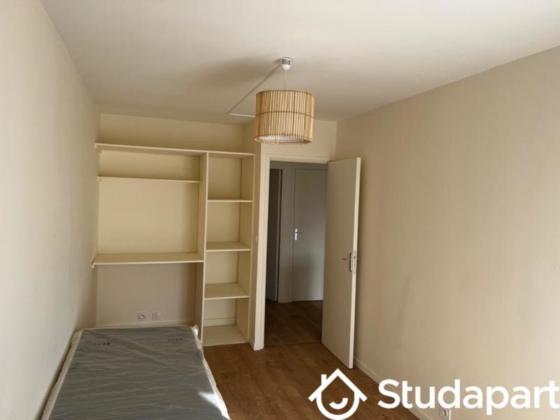 Chambre - 12 m² - 1 pièce