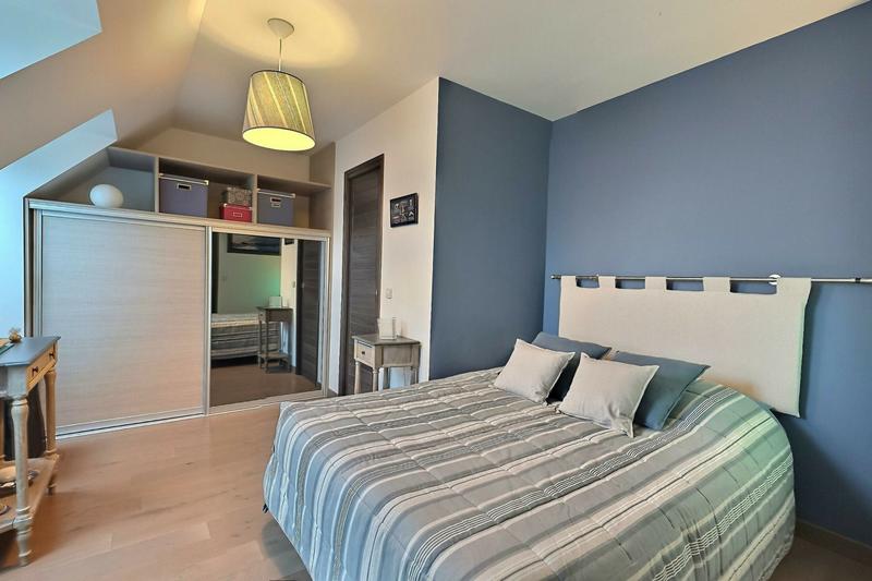 Maison - 197 m² - 7 pièces