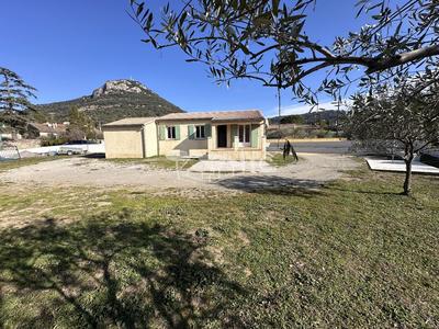 Maison - 74 m² - 4 pièces