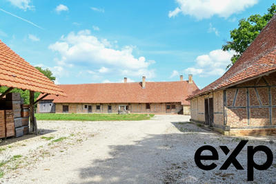 Maison - 200 m² - 8 pièces