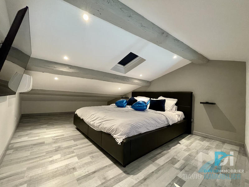 Immeuble - 246 m² - 8 pièces