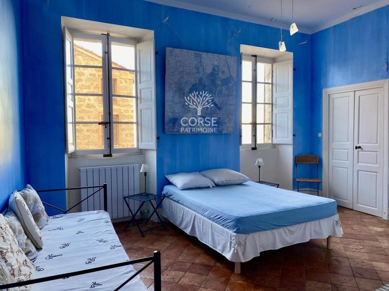 Maison de village - 314 m² - 6 pièces