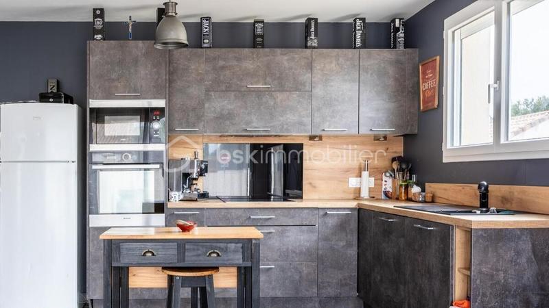 Maison - 86 m² - 4 pièces