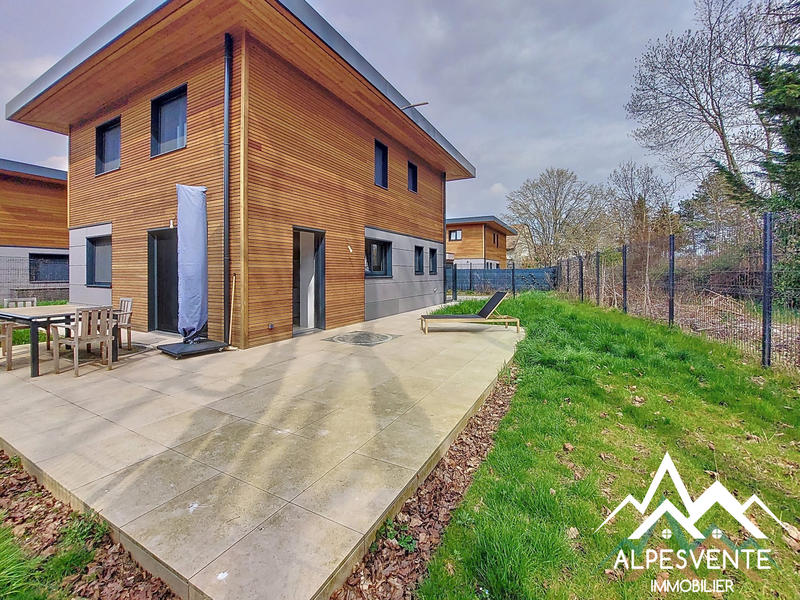 Villa - 105 m² - 4 pièces