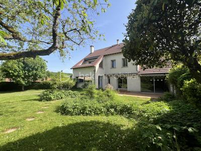 Château - 138 m² - 5 pièces