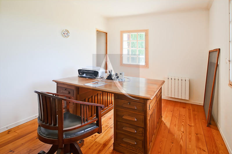 Maison - 197 m² - 9 pièces