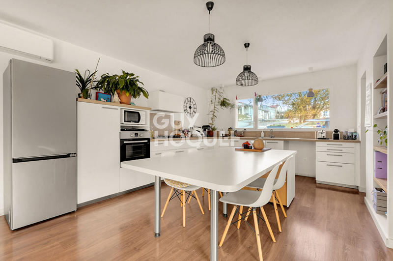 Maison - 145 m² - 5 pièces