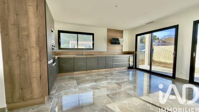 Maison - 101 m² - 4 pièces