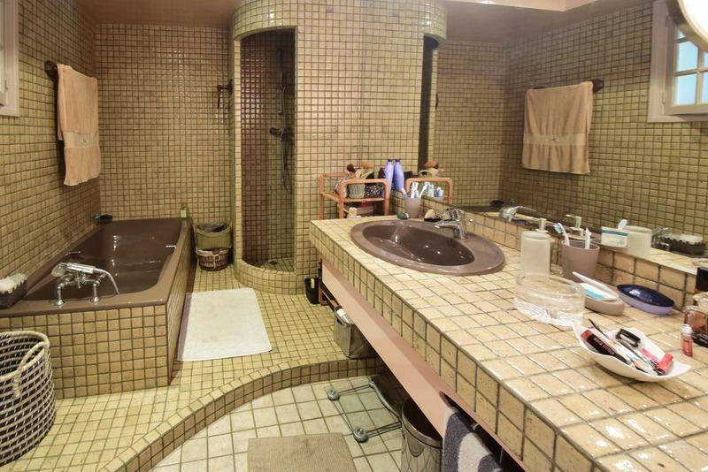 Maison - 313 m² - 8 pièces