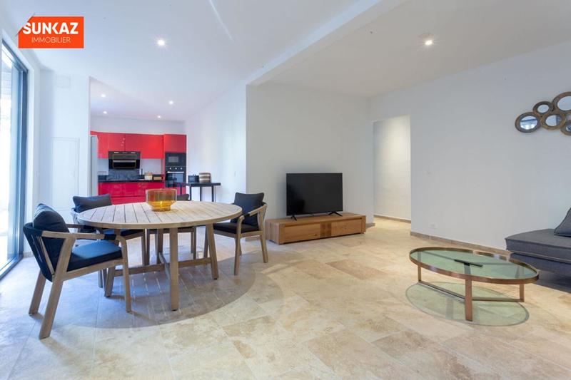 Appartement - 90 m² - 4 pièces