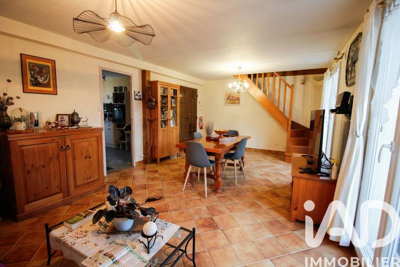 Maison - 101 m² - 6 pièces