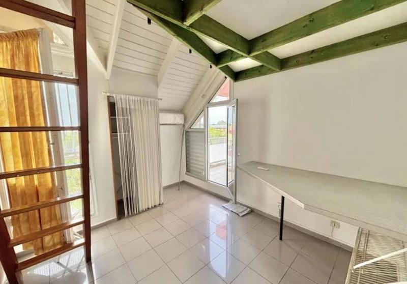 Appartement - 140 m² - 5 pièces