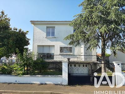 Maison - 197 m² - 10 pièces