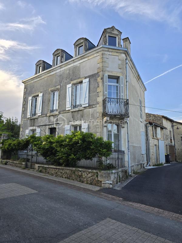 Maison de maîtres - 182 m² - 8 pièces