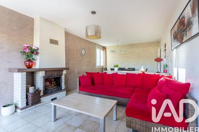 Maison - 98 m² - 4 pièces